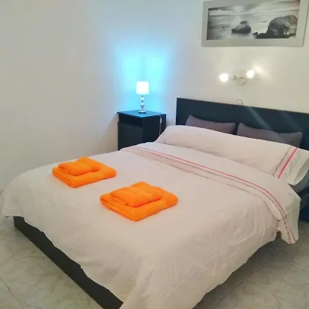 Orange * طوستا ديل سيلونثيو