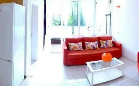 Orange *